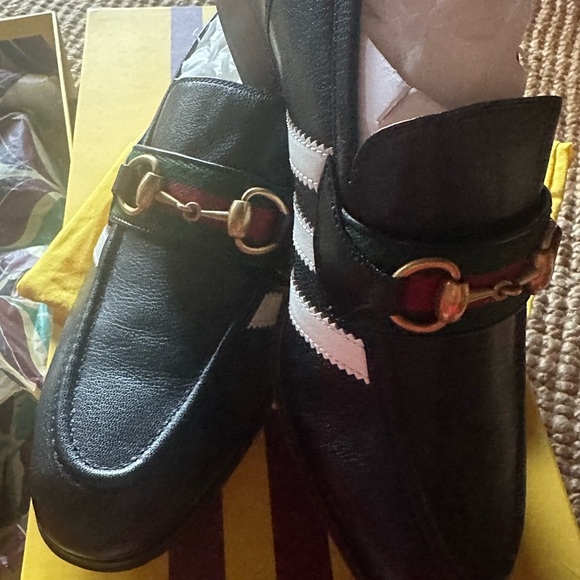 Gucci x Adidas Loafers. Never worn (sadly too big for me but they’re perfect!) - Picture 3 of 6